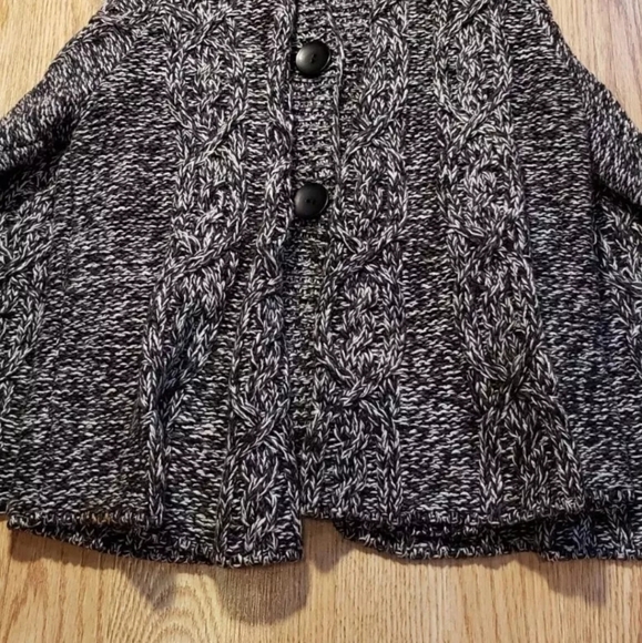 Leo & Nicole Cardigan Sweater Women's Size: XL - Picture 10 of 11